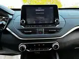 2021 Nissan Altima 2.5 SR Sedan, foto 32 de 34
