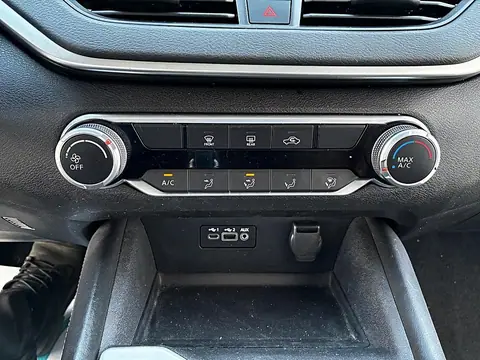 2021 Nissan Altima 2.5 SR Sedan, foto 33 de 34, auto usado en venta en CARNOVA Dallas