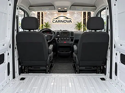 2019 RAM ProMaster 2500 High Roof 136" WB, foto 12 de 16, van usada en venta en CARNOVA Dallas