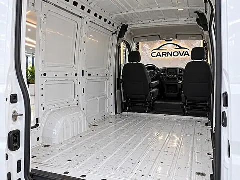 2019 RAM ProMaster 2500 High Roof 136" WB, foto 13 de 16, van usada en venta en CARNOVA Dallas