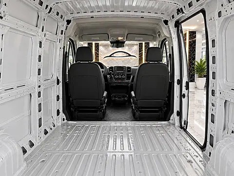 2025 RAM ProMaster 2500 Tradesman High Roof 159" WB, foto 12 de 16, van usada en venta en CARNOVA Dallas