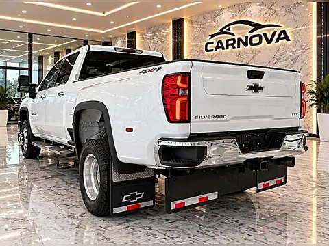2025 Chevrolet Silverado 3500HD 4WD Crew Cab 172" LTZ photo 5