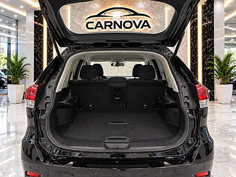 2020 Nissan Rogue FWD SV, foto 14 de 16, auto usado en venta en CARNOVA Dallas
