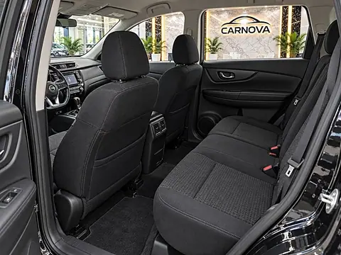 2020 Nissan Rogue FWD SV, foto 12 de 16, auto usado en venta en CARNOVA Dallas