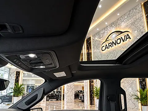 2019 Chevrolet Silverado 1500 4WD Crew Cab 147" High Country photo 16