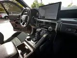2025 Toyota Tacoma SR Double Cab 5' Bed 4X4, foto 64 de 82