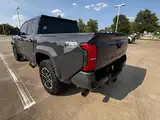 2025 Toyota Tacoma SR Double Cab 5' Bed 4X4, foto 45 de 82