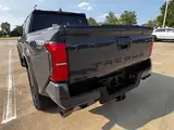 2025 Toyota Tacoma SR Double Cab 5' Bed 4X4, foto 37 de 82