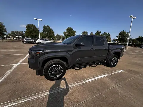 2025 Toyota Tacoma SR Double Cab 5' Bed 4X4, foto 41 de 82, troca usada en venta en CARNOVA Dallas