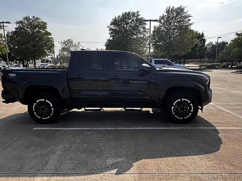 2025 Toyota Tacoma SR Double Cab 5' Bed 4X4, foto 30 de 82, troca usada en venta en CARNOVA Dallas