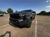 2025 Toyota Tacoma SR Double Cab 5' Bed 4X4, foto 43 de 82