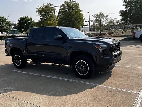 2025 Toyota Tacoma SR Double Cab 5' Bed 4X4, foto 31 de 82, troca usada en venta en CARNOVA Dallas