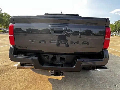 2025 Toyota Tacoma SR Double Cab 5' Bed 4X4, foto 38 de 82, troca usada en venta en CARNOVA Dallas