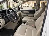 2015 Honda Odyssey Touring Elite, foto 10 de 13