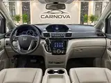 2015 Honda Odyssey Touring Elite, foto 6 de 13