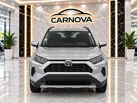 2020 Toyota RAV4 LE AWD (Natl) photo 2