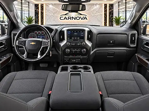 2020 Chevrolet Silverado 1500 4WD Crew Cab 157" LT photo 24
