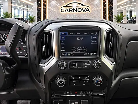 2020 Chevrolet Silverado 1500 4WD Crew Cab 157" LT photo 26