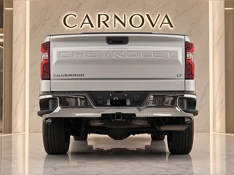 2020 Chevrolet Silverado 1500 4WD Crew Cab 157" LT photo 8
