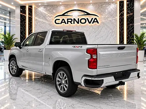 2020 Chevrolet Silverado 1500 4WD Crew Cab 157" LT photo 15