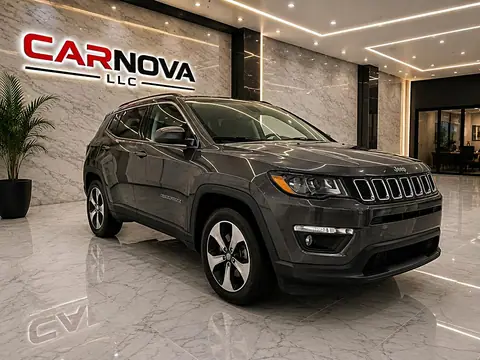 2018 Jeep Compass Latitude FWD photo 2