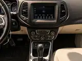 2018 Jeep Compass Latitude FWD, foto 9 de 29