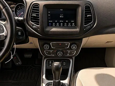 2018 Jeep Compass Latitude FWD, foto 29 de 29, auto usado en venta en CARNOVA Dallas