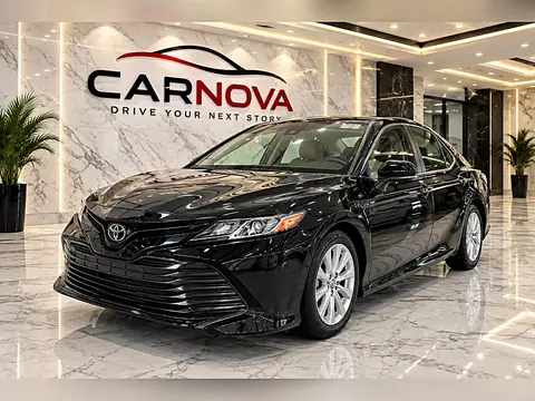2020 Toyota Camry LE Auto (GS) photo 2