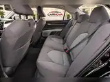 2020 Toyota Camry LE, foto 6 de 10