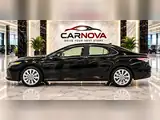2020 Toyota Camry LE, foto 9 de 10