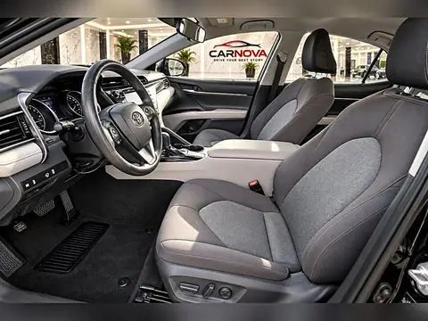 2020 Toyota Camry LE, foto 7 de 10, auto usado en venta en CARNOVA Dallas
