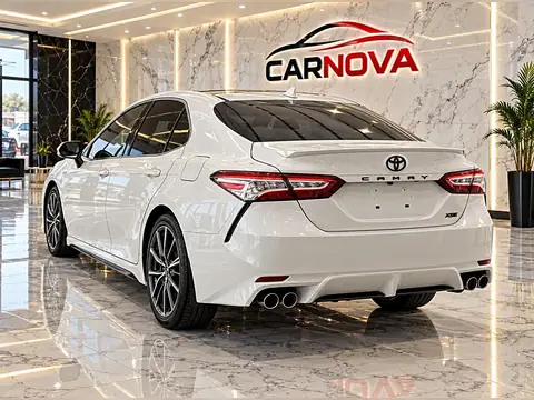 2020 Toyota Camry XSE, foto 6 de 28, auto usado en venta en CARNOVA Dallas