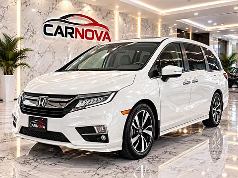 2019 Honda Odyssey Elite Auto photo 2