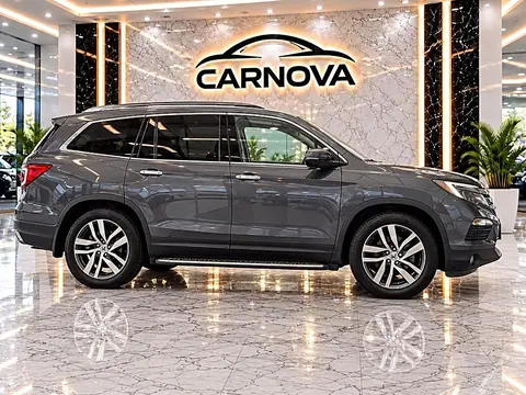 2018 Honda Pilot Touring 2WD photo 4