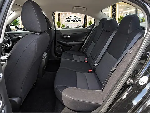2021 Nissan Sentra SV, foto 13 de 16, auto usado en venta en CARNOVA Dallas