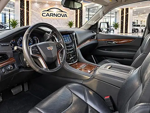 2018 Cadillac Escalade 2WD 4dr Luxury photo 12