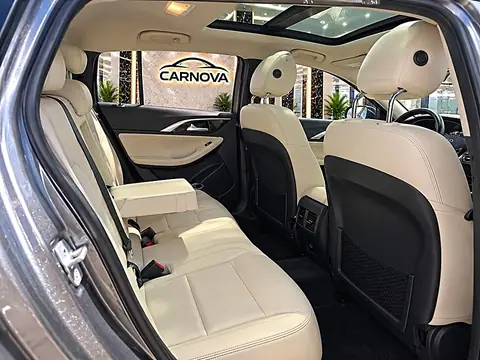 2017 Infiniti QX30 AWD, foto 12 de 16, auto usado en venta en CARNOVA Dallas