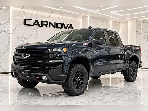 2021 Chevrolet Silverado 1500 4WD Crew Cab 147" LT Trail Boss, foto 3 de 19, troca usada en venta en CARNOVA Dallas