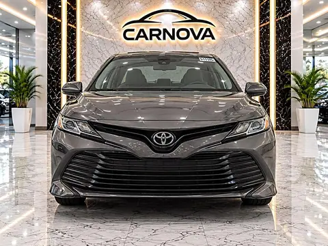 2018 Toyota Camry LE Auto (Natl) photo 2