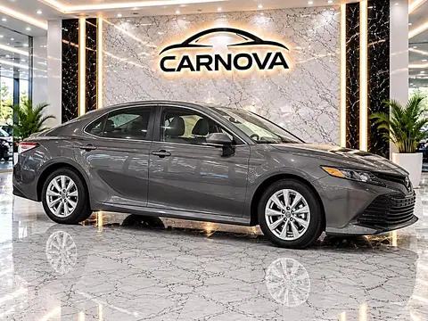 2018 Toyota Camry LE Auto (Natl) photo 4
