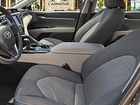 2018 Toyota Camry LE, foto 10 de 16, auto usado en venta en CARNOVA Dallas