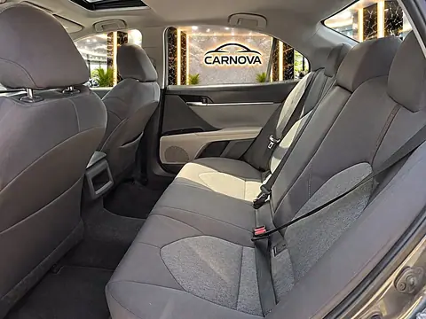 2018 Toyota Camry LE, foto 11 de 16, auto usado en venta en CARNOVA Dallas