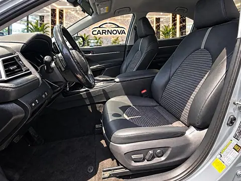 2022 Toyota Camry SE Sedan, foto 9 de 16, auto usado en venta en CARNOVA Dallas