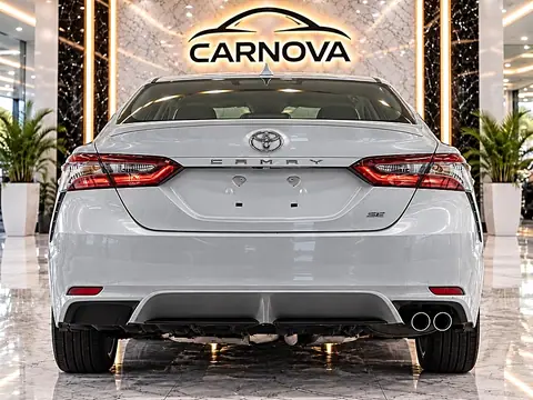 2022 Toyota Camry SE Sedan, foto 8 de 16, auto usado en venta en CARNOVA Dallas