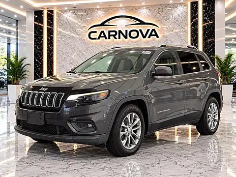 2019 Jeep Cherokee Latitude Plus FWD photo 2