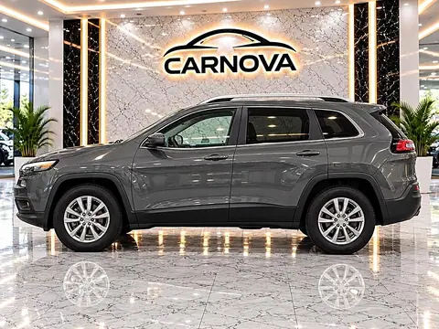 2019 Jeep Cherokee Latitude Plus FWD photo 5