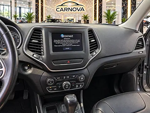 2019 Jeep Cherokee Latitude Plus FWD, foto 11 de 16, auto usado en venta en CARNOVA Dallas