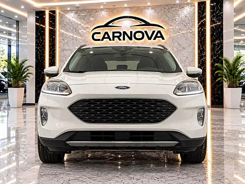 2020 Ford Escape SEL FWD photo 2