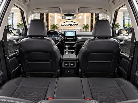 2020 Ford Escape SEL FWD photo 14