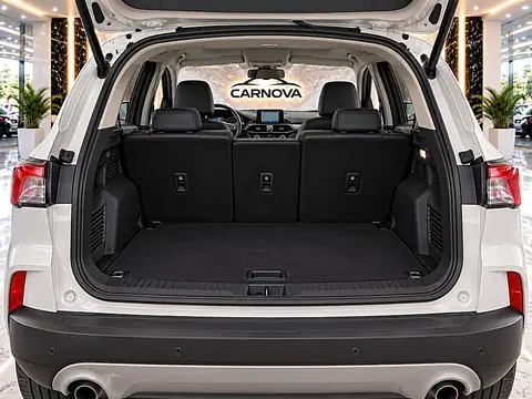 2020 Ford Escape SEL FWD photo 16